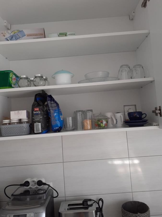 Sara Apartman Livezeni  外观 照片